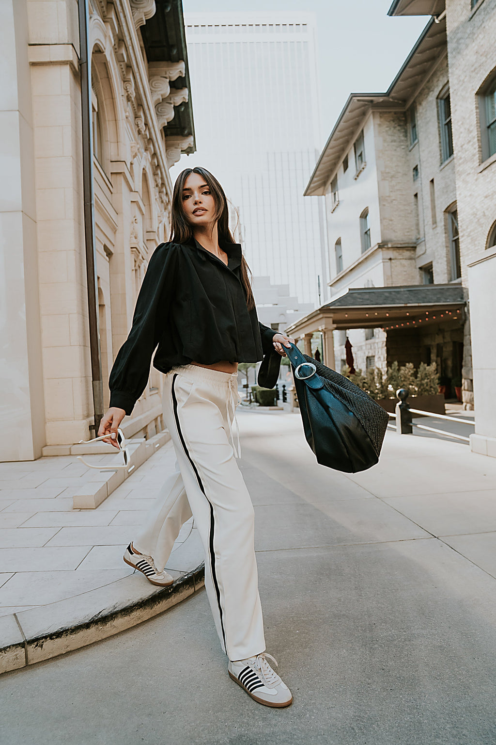 Jazzy Baggy Pants in Off White