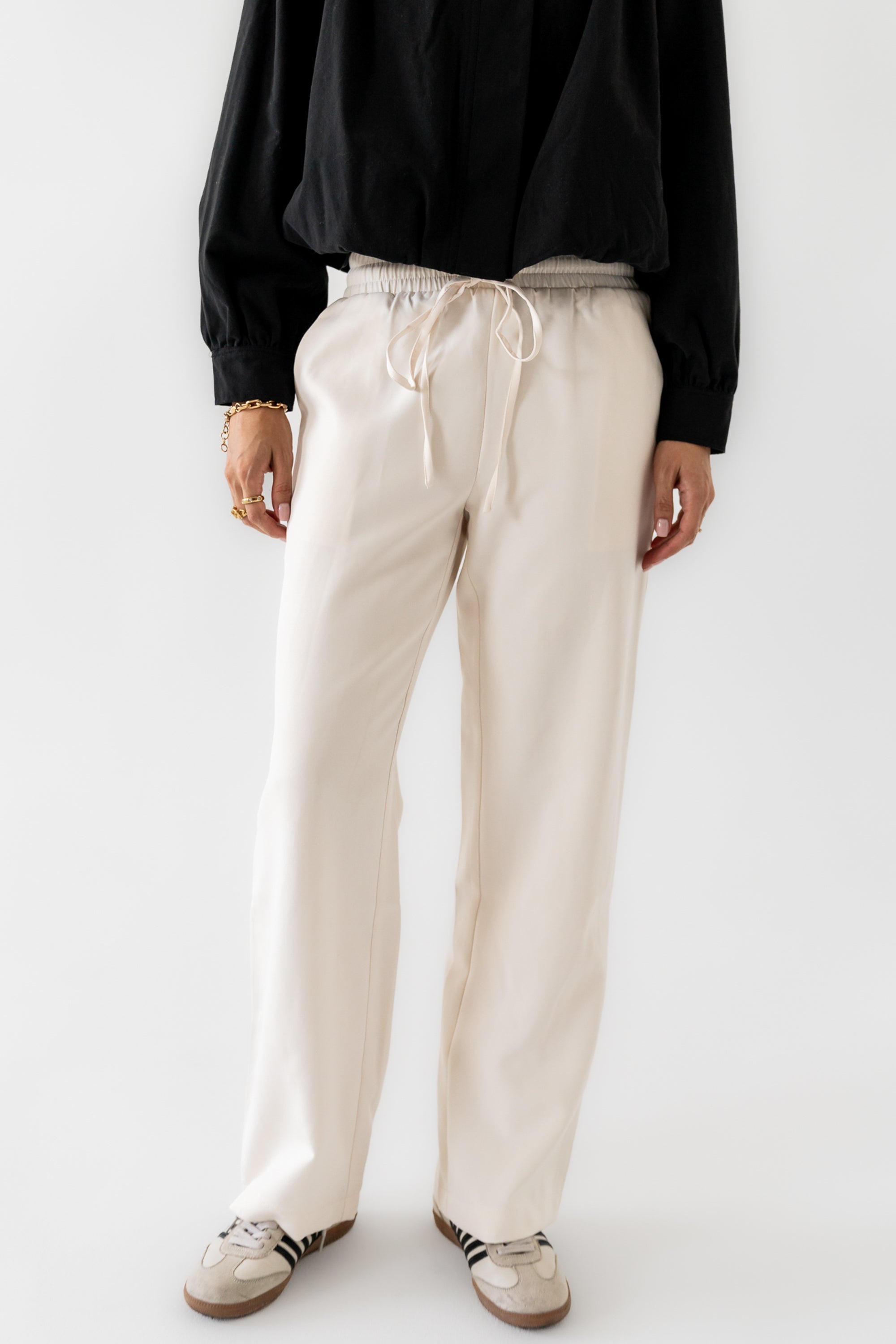 Jazzy Baggy Pants in Off White