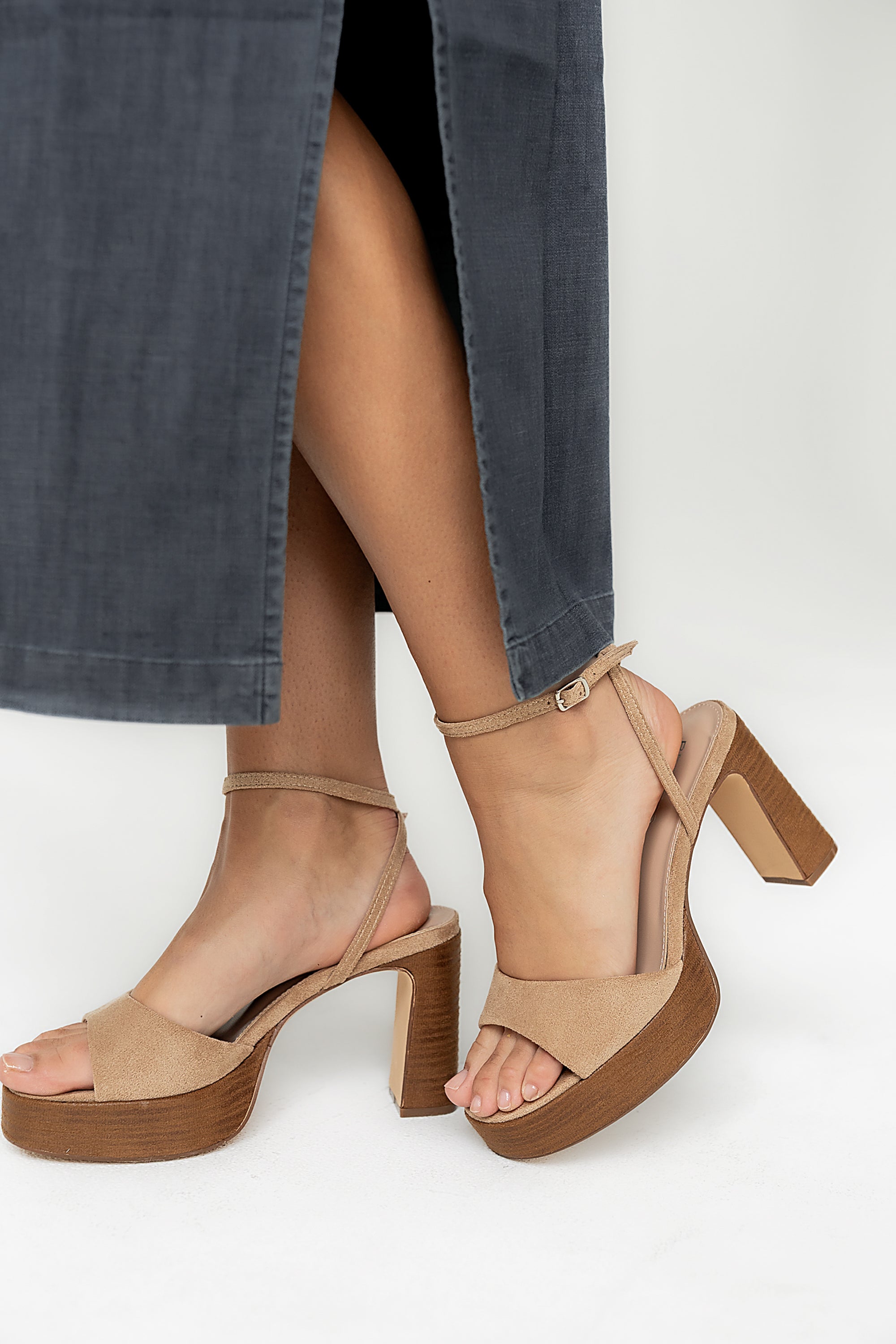 Jackie Platform Heel in Sand