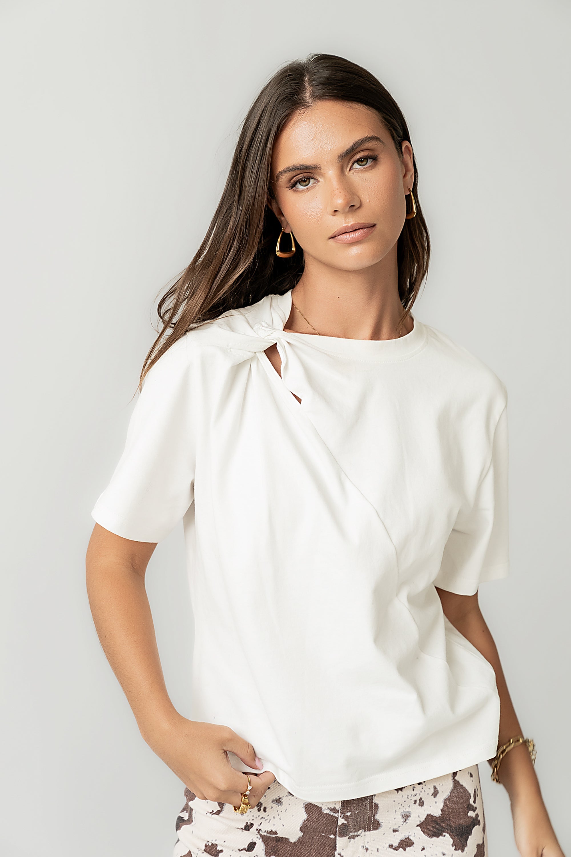Posie Knot Tee in White