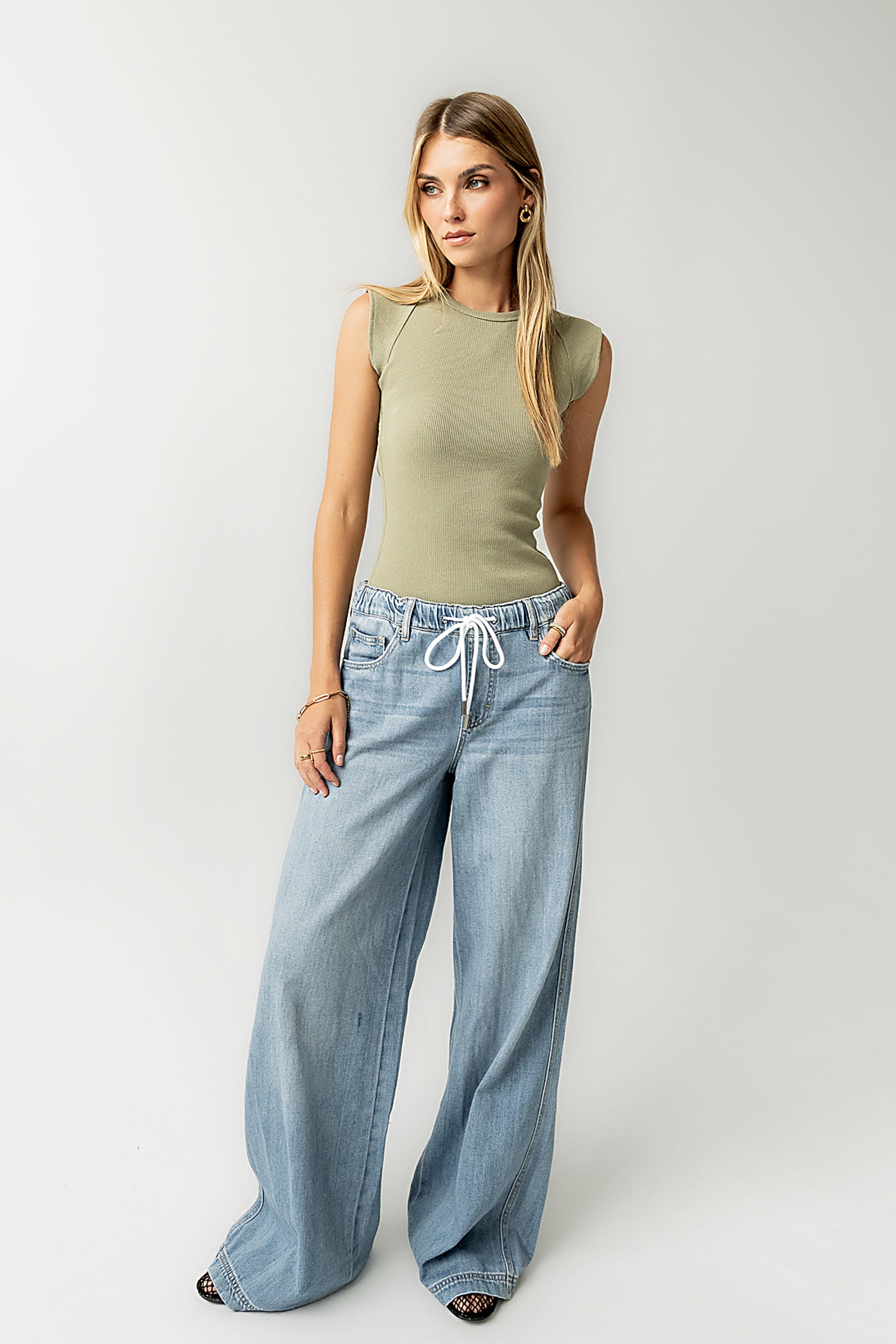 Huxley Tank in Olive