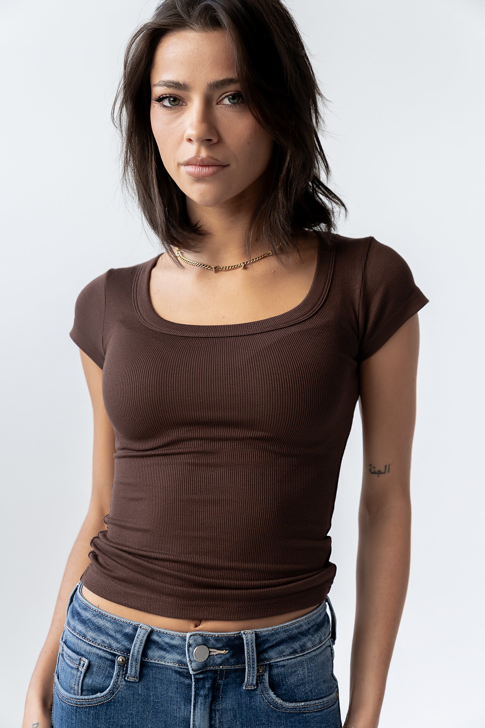 Freya Ribbed Top in Brown