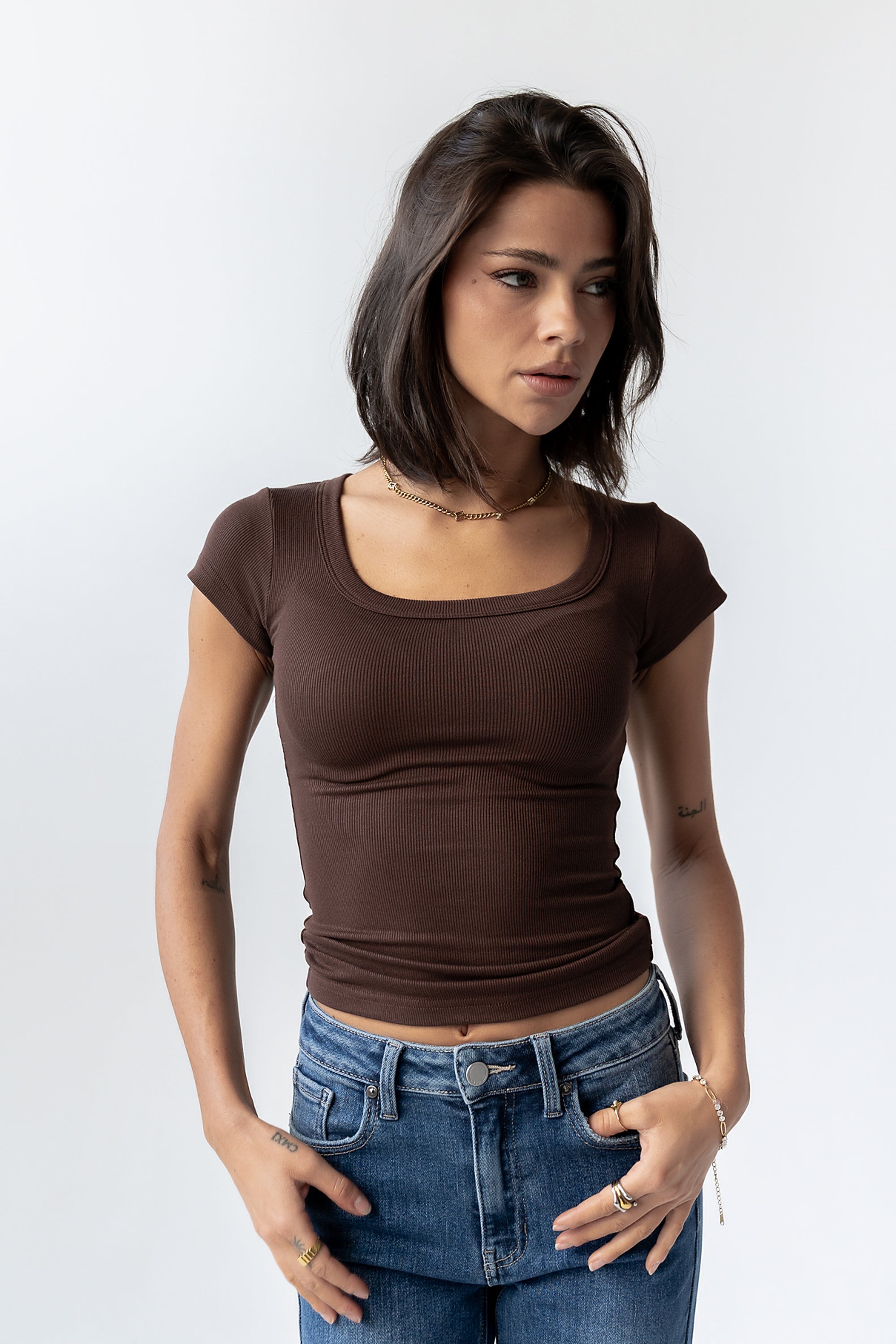 Freya Ribbed Top in Brown